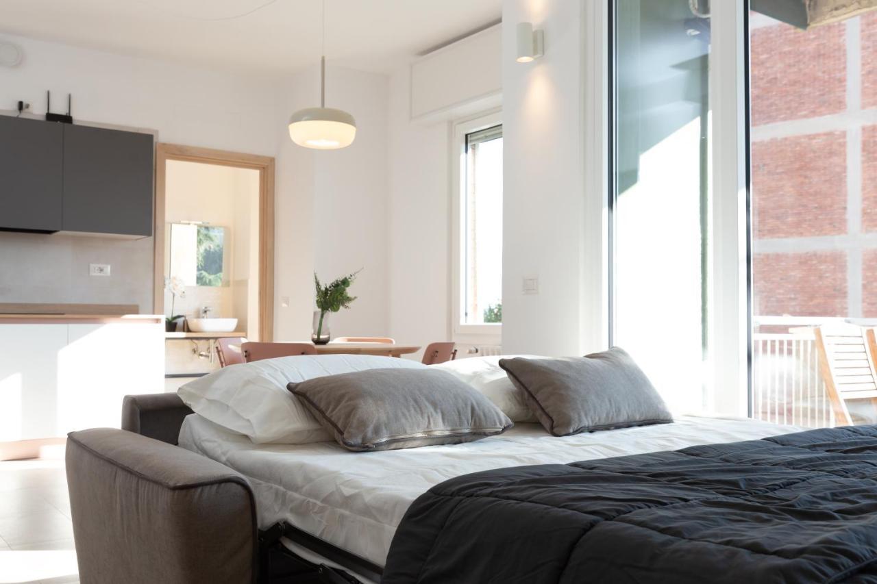 New Exclusive Melegnano Apartments- Near Train Station Exterior foto